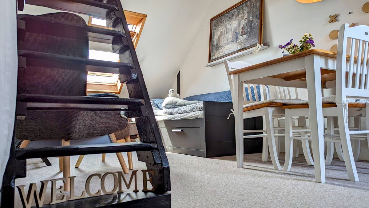 Kastrup House | Cozy Haven - bright small rooms, near the airport, easy Public Tr@nsport
