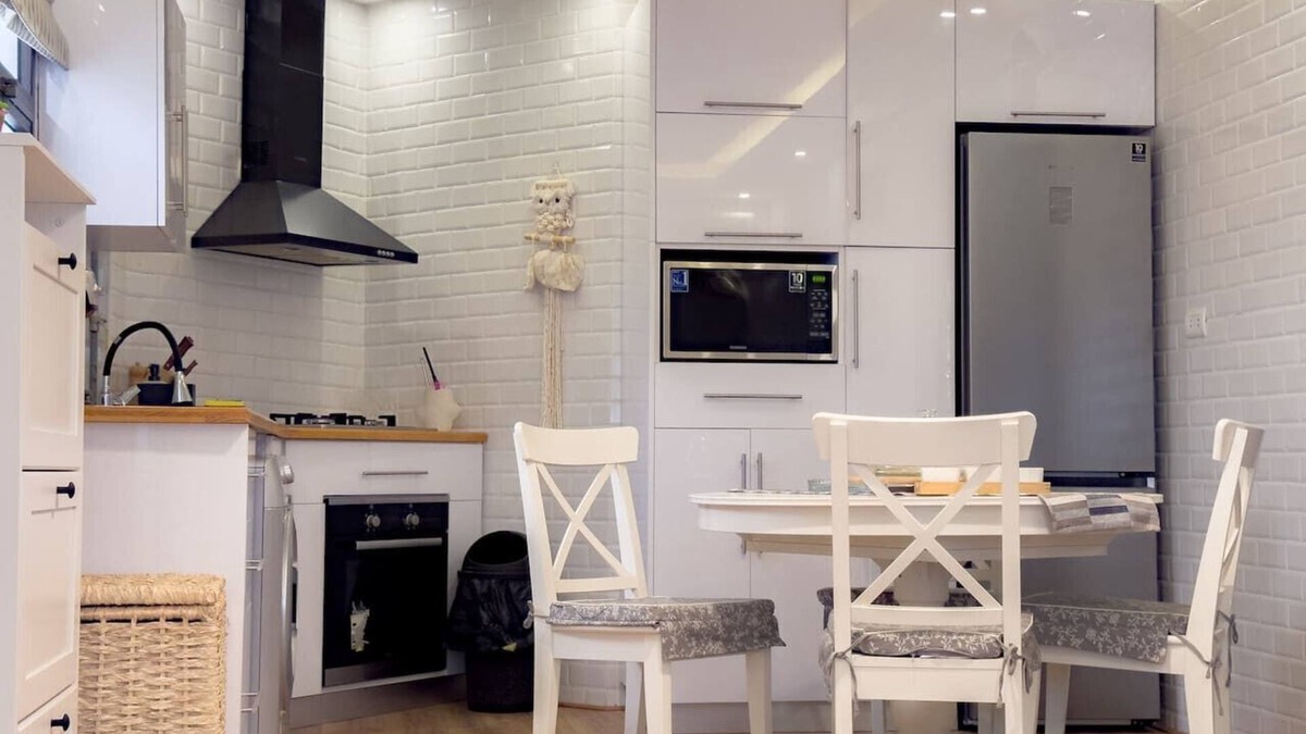 Al Rehab Apartment | Cozy hideout khan with garden oasis and king bed
