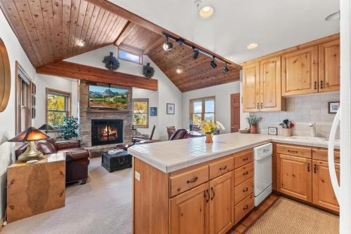 Downtown Park City House | Cozy Hillside Cottage Overlooking Main Street