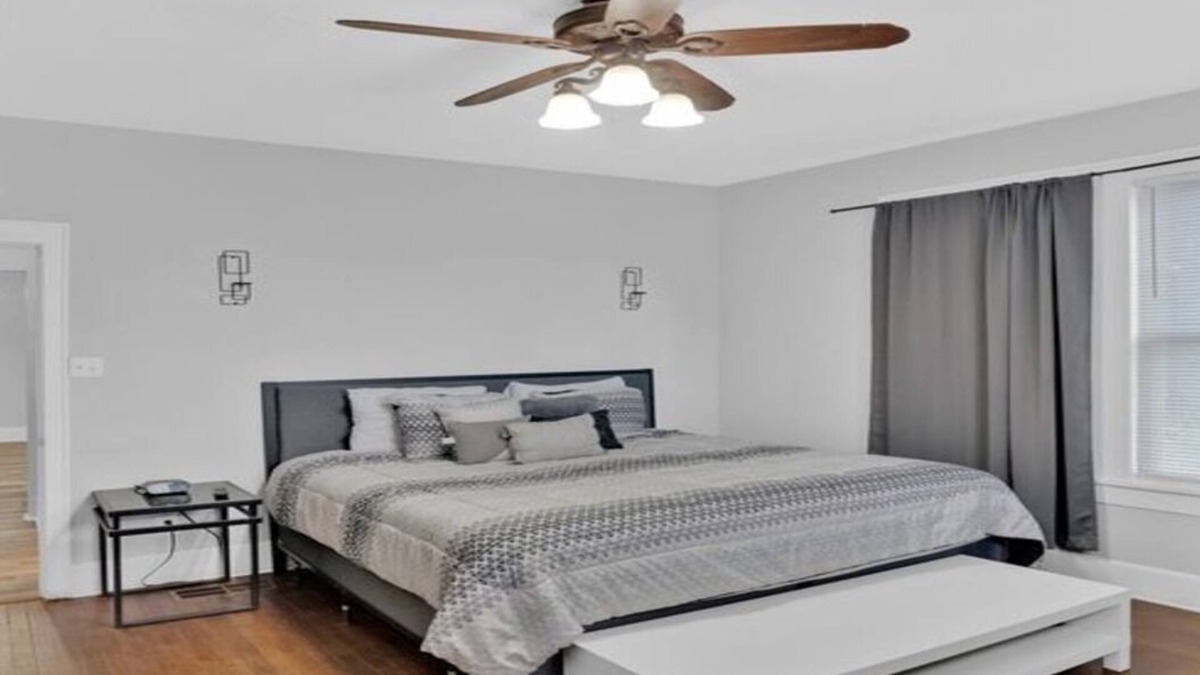 Highland Historic District Apartment | Cozy Historical 1 Bedroom Apartment