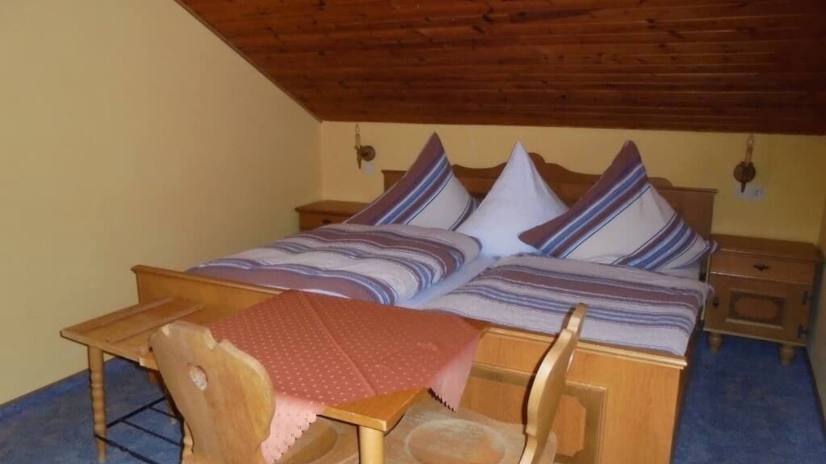 Tannesberg Apartment | Cozy holiday home (90sqm) with panoramic views of a farm