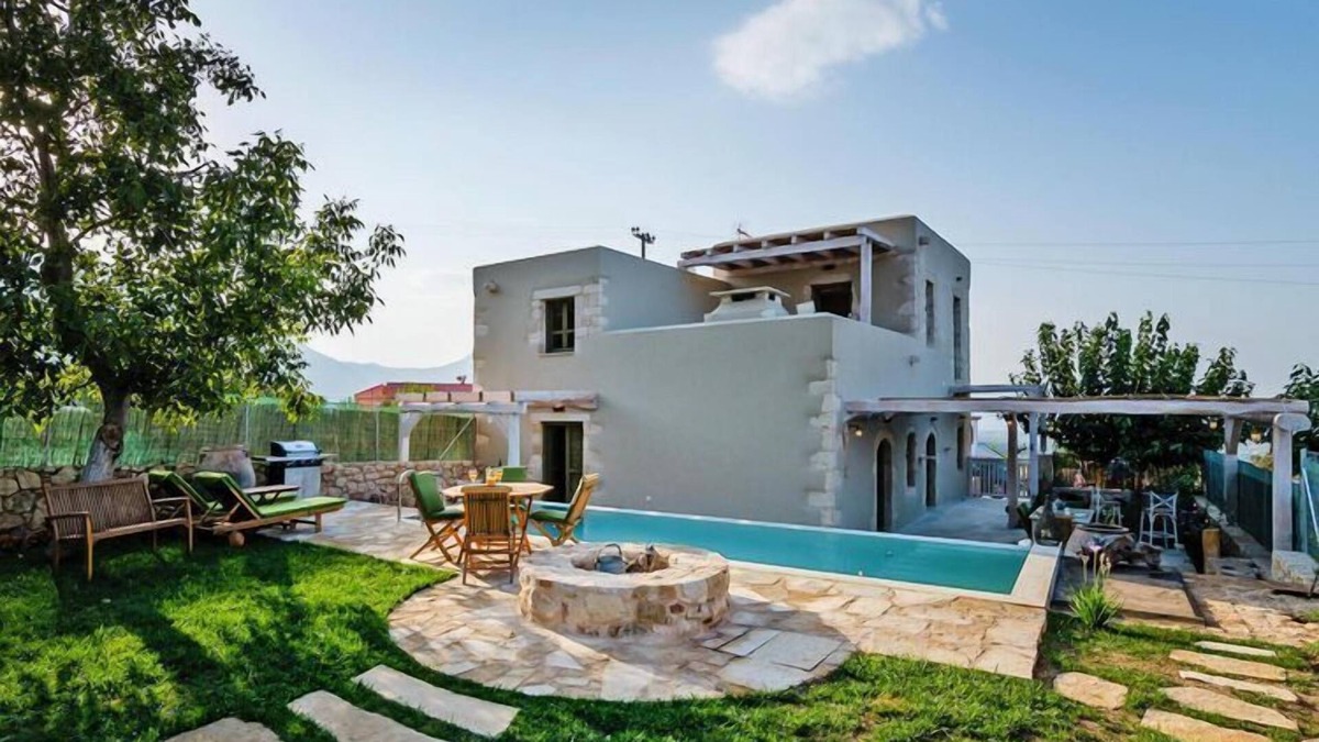 Kastellos House | Cozy holiday home in Cretan country style