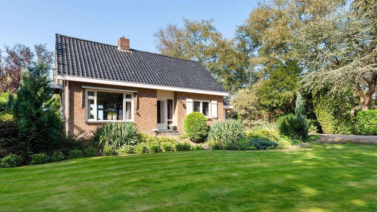Mantinge House | Cozy Holiday Home in Mantinge with Private Garden