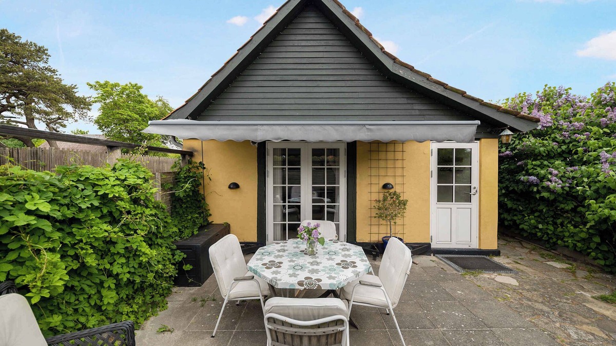 Snogebaek Apartment | Cozy holiday home on Sydbornholm