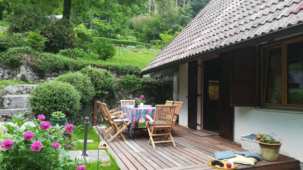 Ig Ski Chalet | Cozy holiday house ISKARETREAT in the Iški Vintgar gorge near Ljubljana