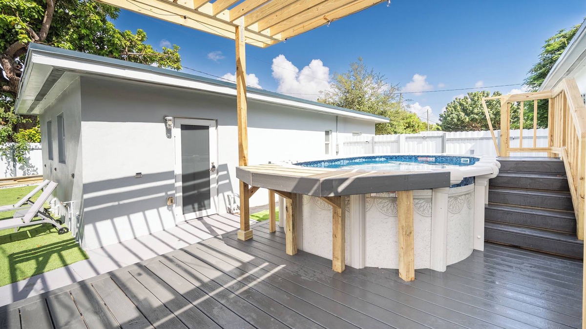 Parkside House | Cozy Hollywood Retreat/Up to 6 G& FREE Parking!