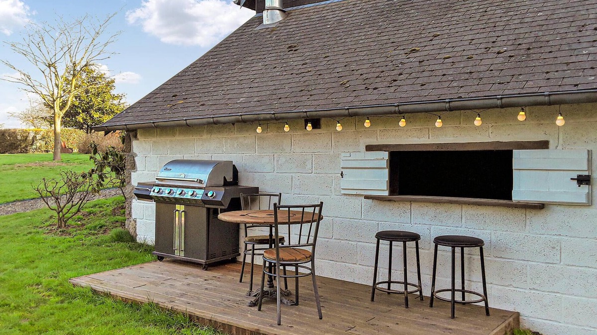 Saint-Brice-de-Landelles House | Cozy home in Saint-Brice-de-Landell