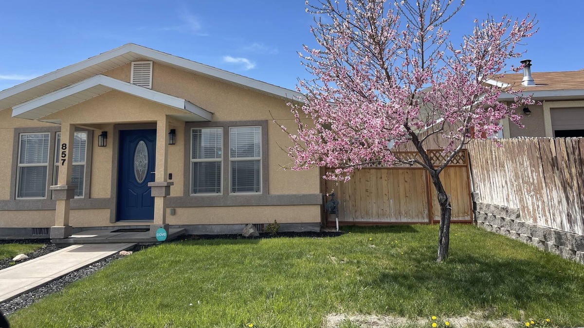 Golconda House | Cozy home 3 minutes to downtown winnemucca