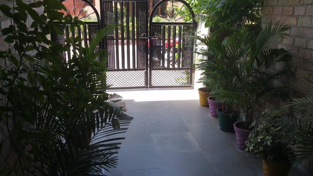 Mohali Apartment | Cozy Home away from home