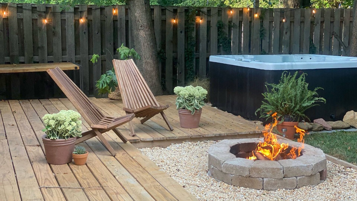 Leesburg House | Cozy home centrally located to historical old-town leesburg w/HotTub & Firepit!