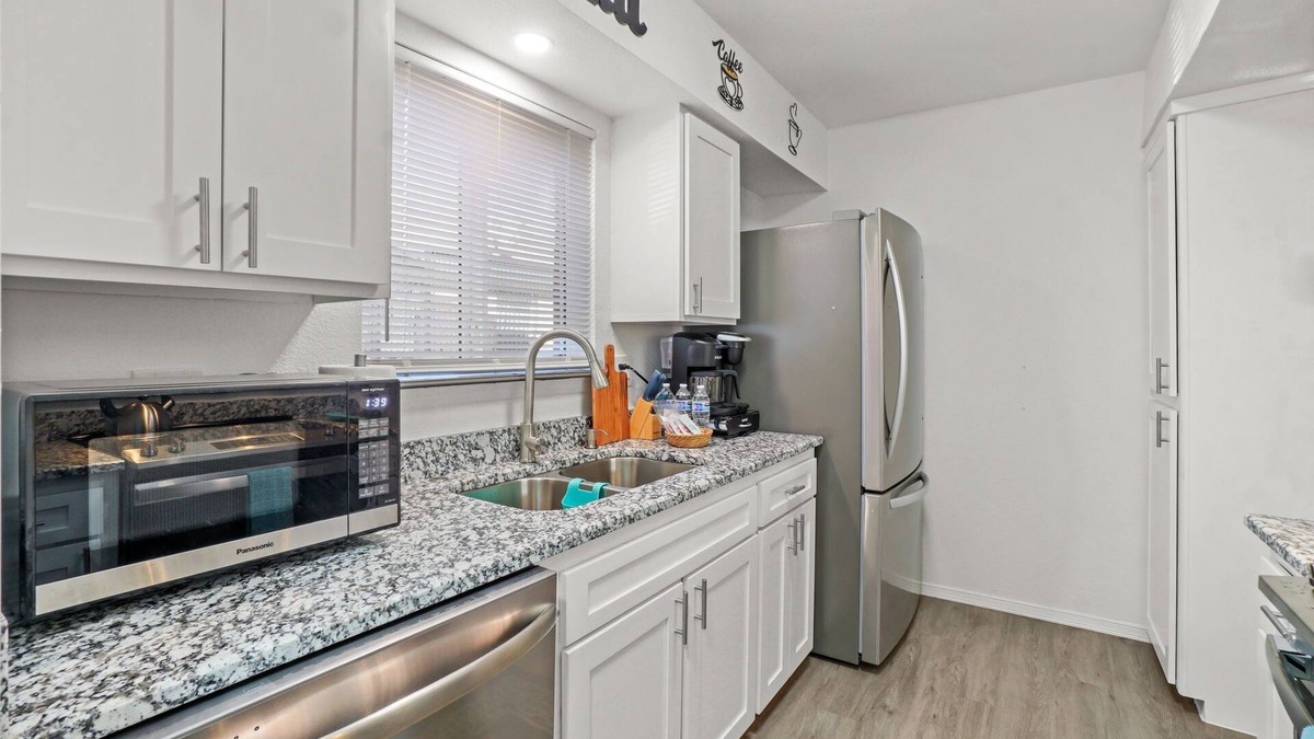 Northeast El Paso House | Cozy home close to Fort Bliss, Painted Dunes, US-54 & Loop 375 - Trans Mountain