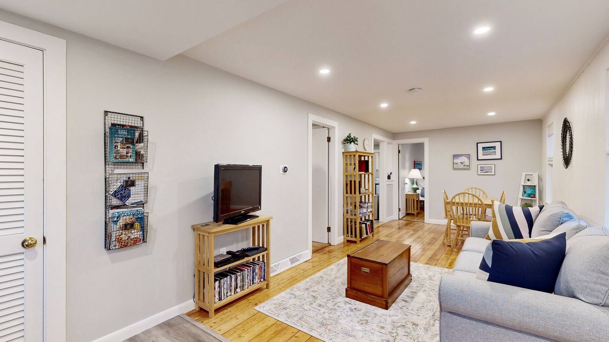 Barnstable House | Cozy home close to the beach with patio, Washer/Dryer, & Partial AC