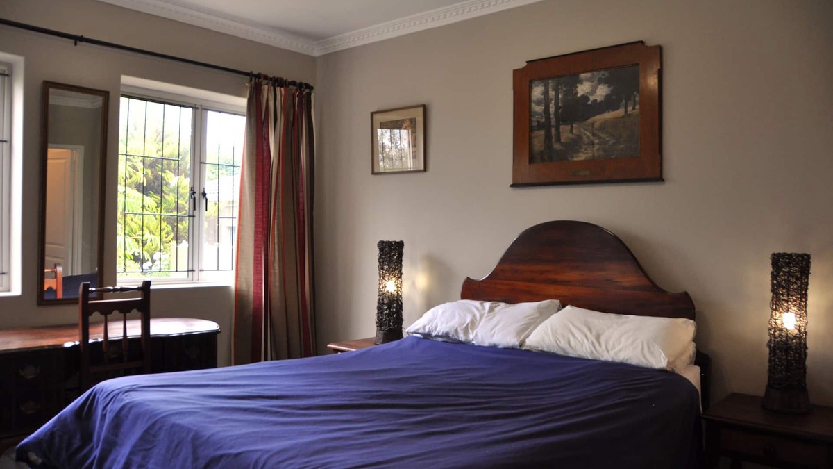 Eikenbosch House | Cozy Home | Free Parking + WIFI | Terrace BBQ & Mountain Views