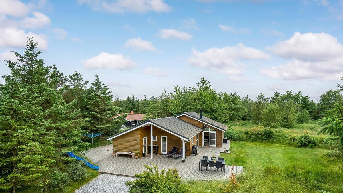 Aalbaek House | Cozy home in ålbæk with kitchen
