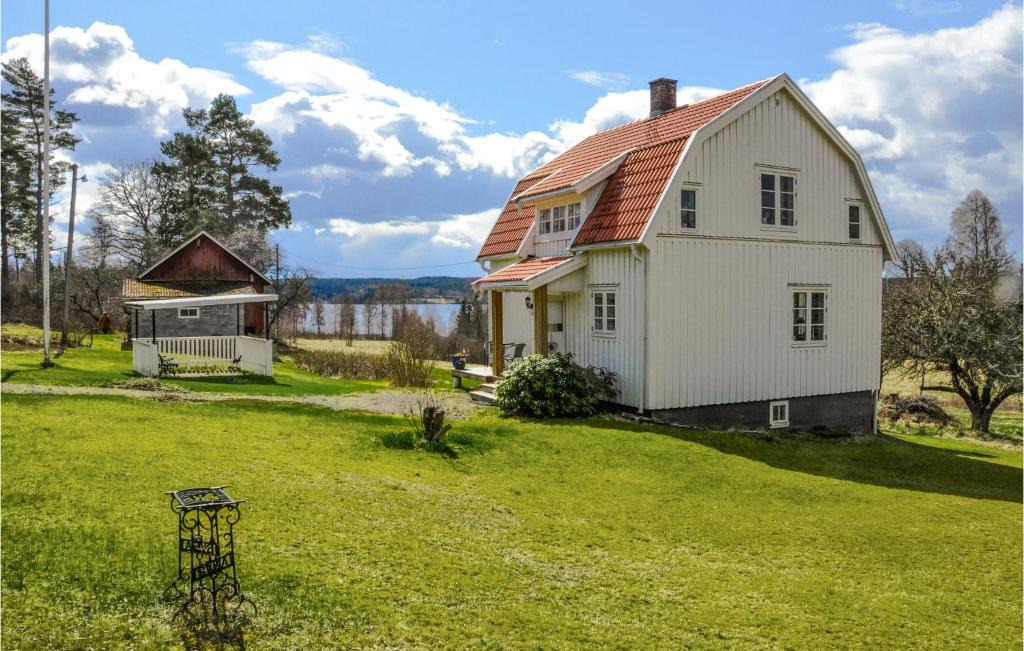 Arjang House | Cozy Home In Årjäng With Kitchen