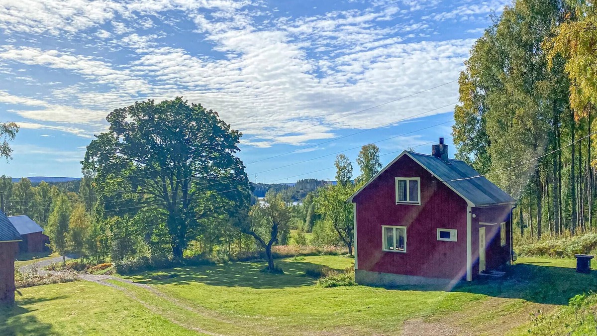 Arjang House | Cozy home in årjäng with WiFi