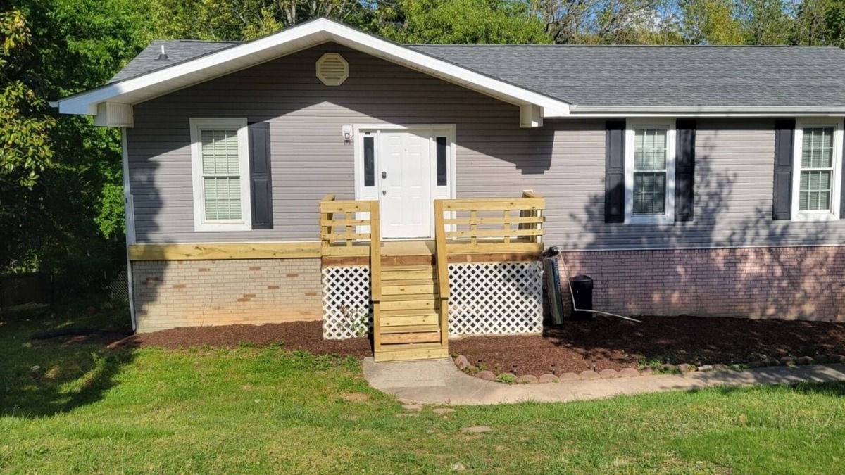 Ringgold Apartment | Cozy Home in a Cozy Neighborhood, few miles from Chattanooga!