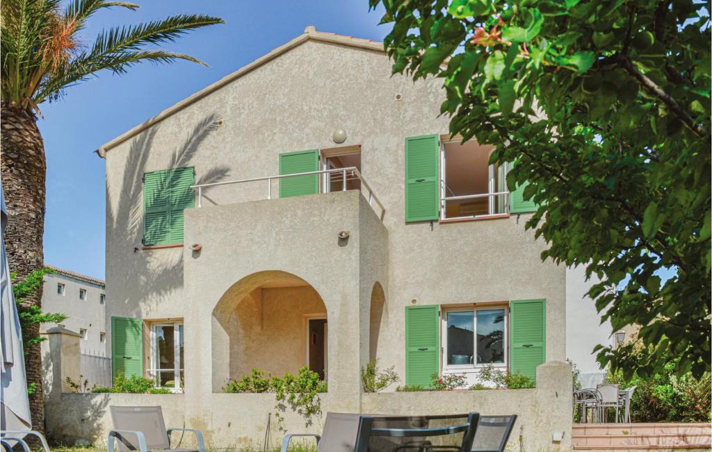 Algajola House | Cozy Home In Algajola With Kitchen
