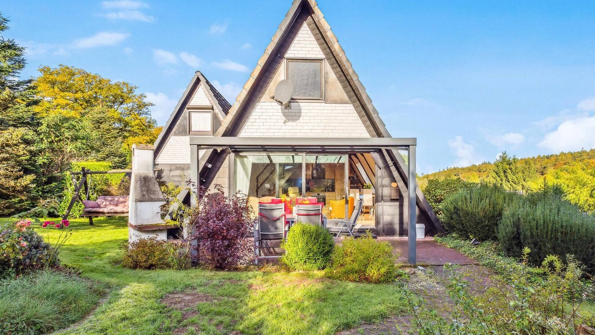 Furstenberg House | Cozy home in Bad Wünnenberg with WiFi
