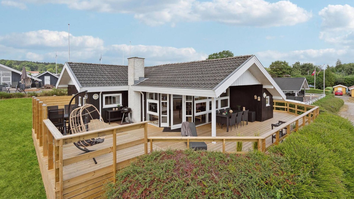 Bjert House | Cozy home in Bjert with sauna