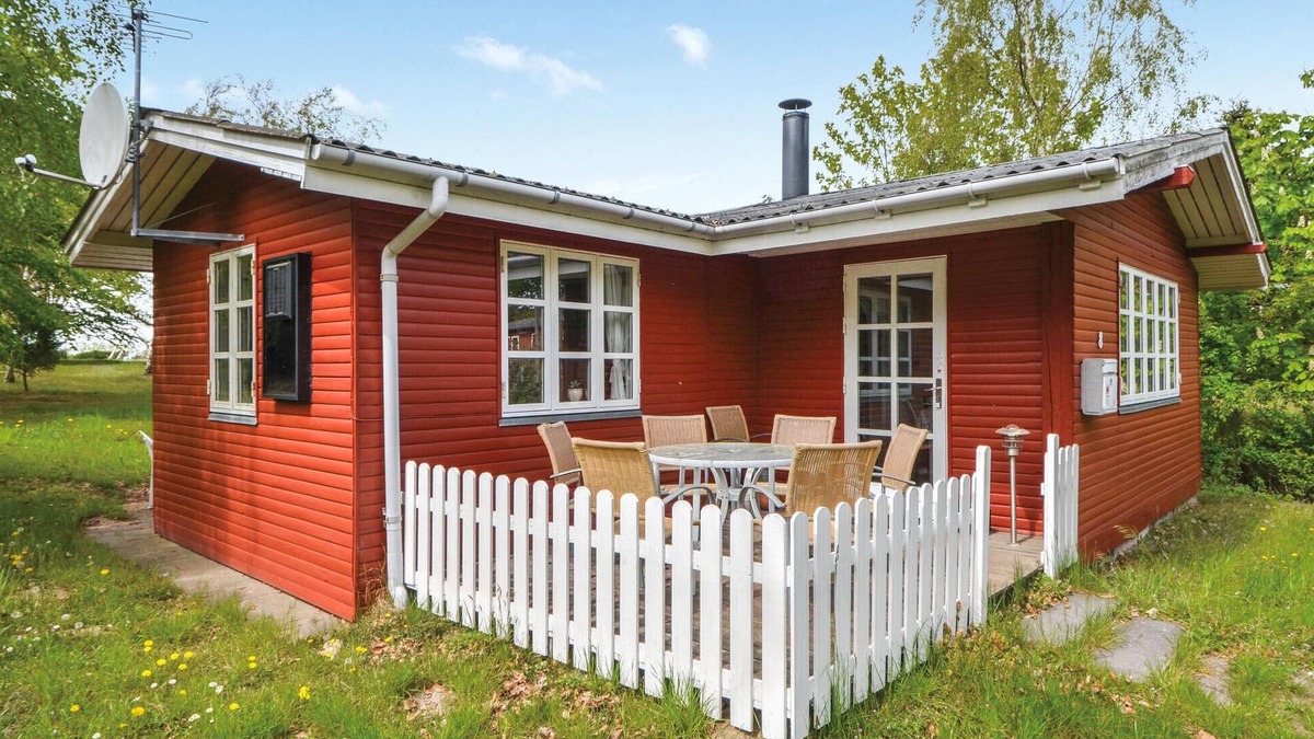 Øer Strand House | Cozy home in Ebeltoft with kitchen