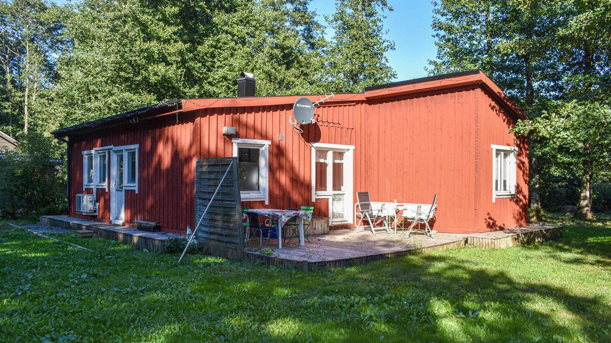 Listarum House | Cozy home in gärsnäs with WiFi