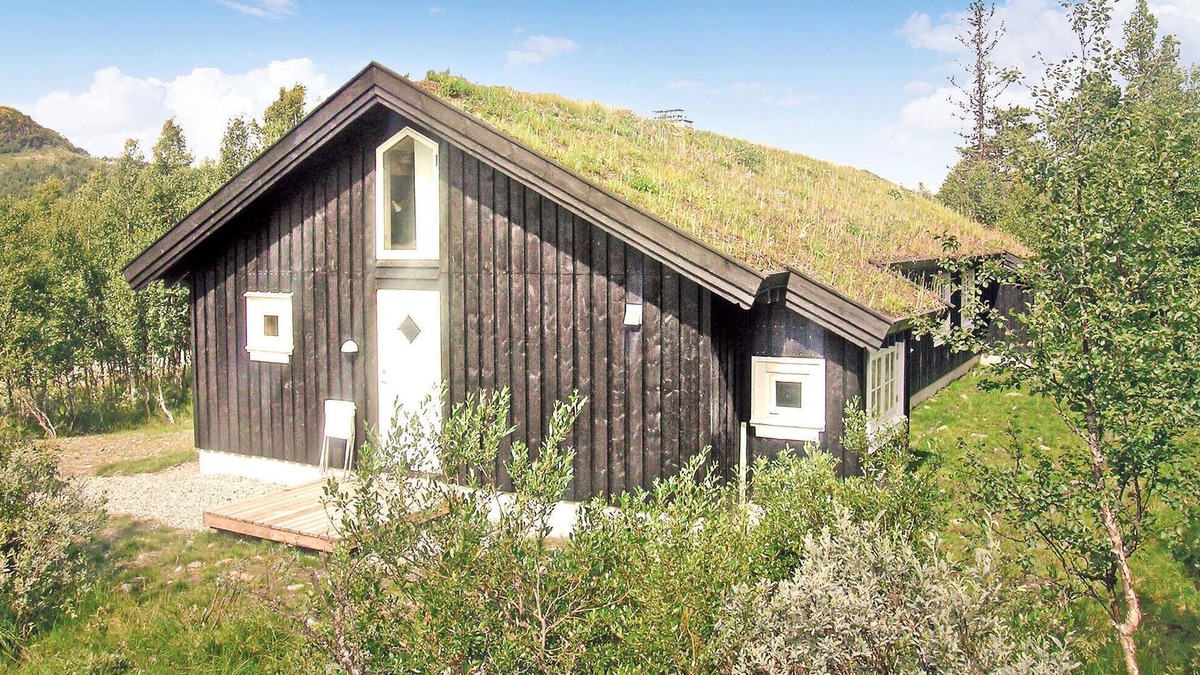Sor-Fron House | Cozy home in Gålå with kitchen