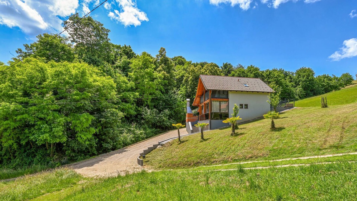 Selnica House | Cozy home in Kapelscak with sauna