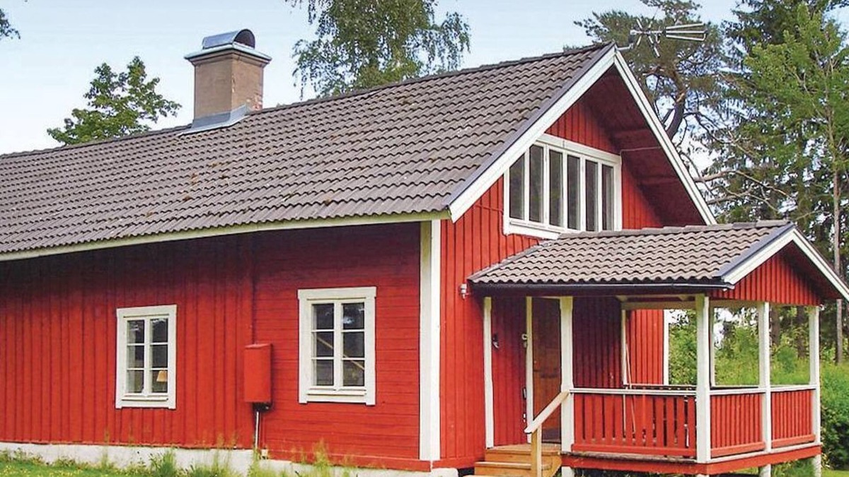 Katrineholm House | Cozy home in Katrineholm with lake view