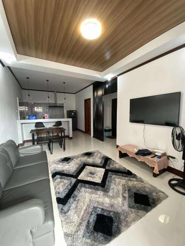 Malaybalay City House | Cozy Home in Malaybalay 2 Bedrooms and 1 Bathroom