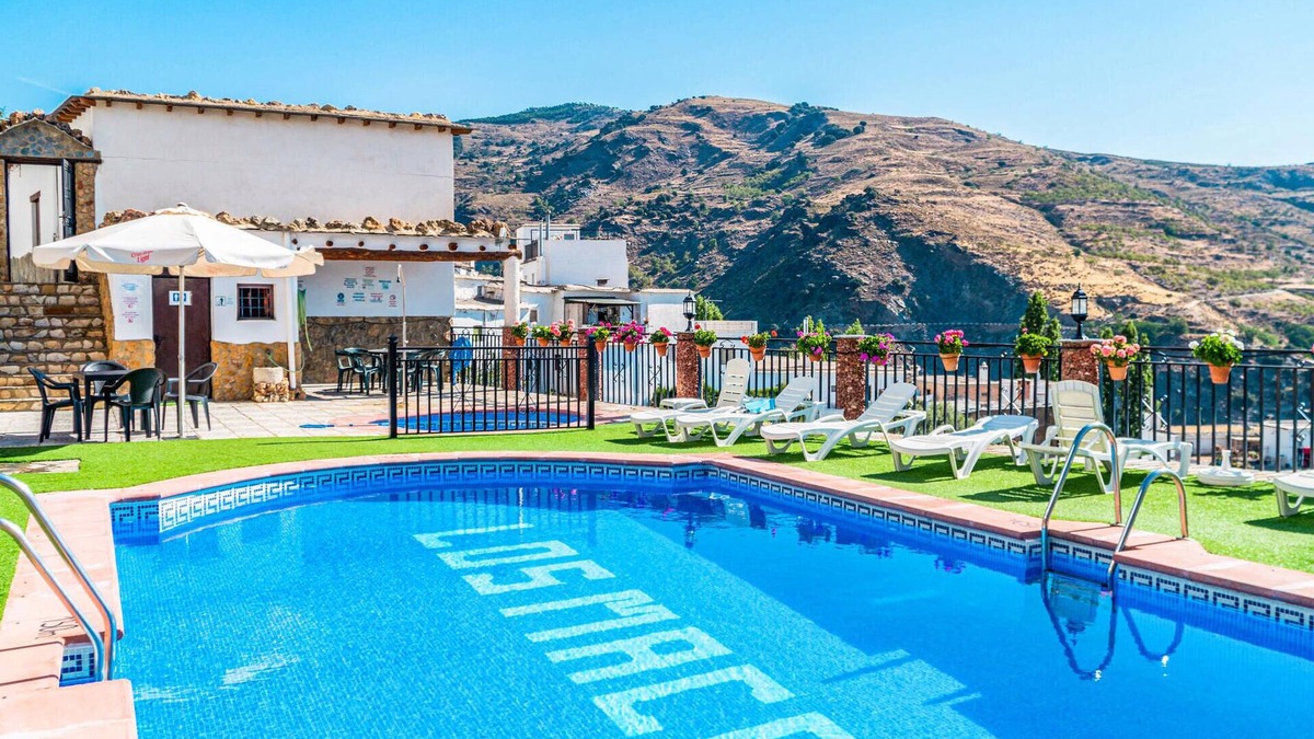 Mecina Bombaron House | Cozy home in Mecina Bombarón