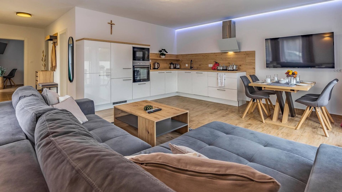 Pomer House | Cozy home in Medulin with kitchen