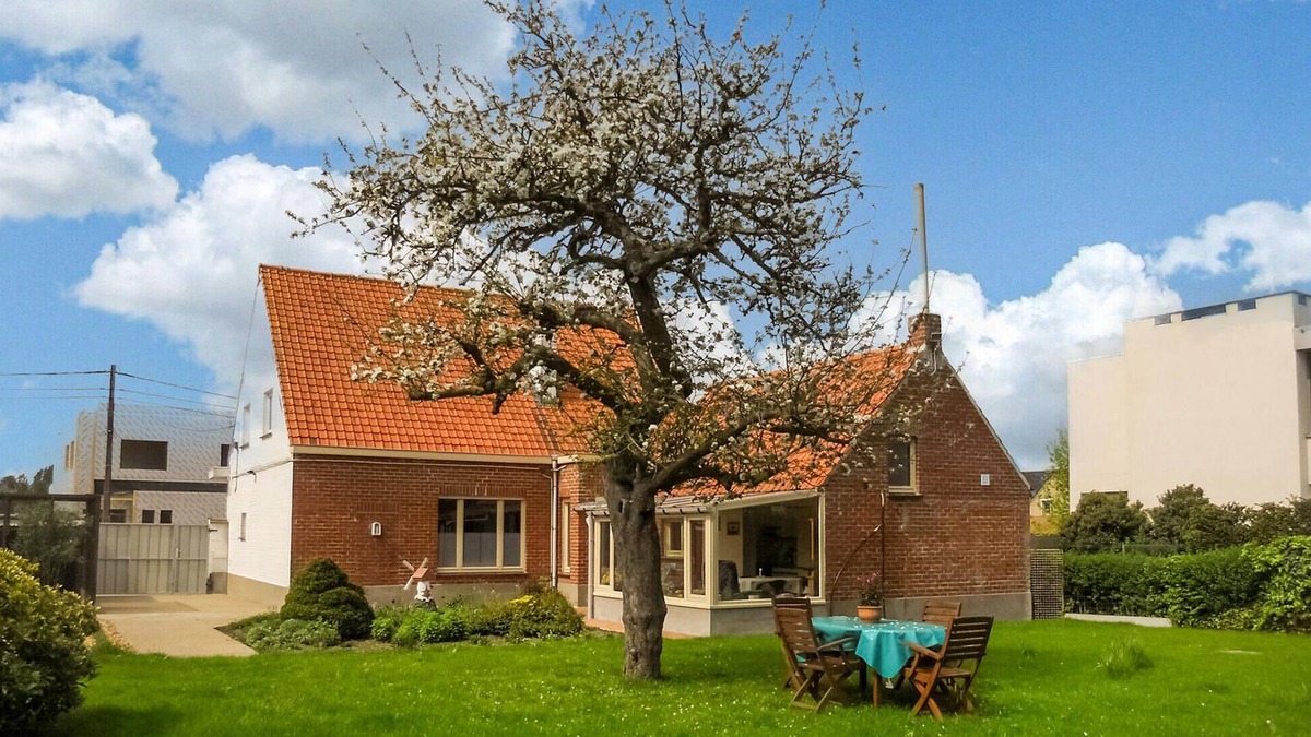 Merkem House | Cozy home in Merkem with WiFi