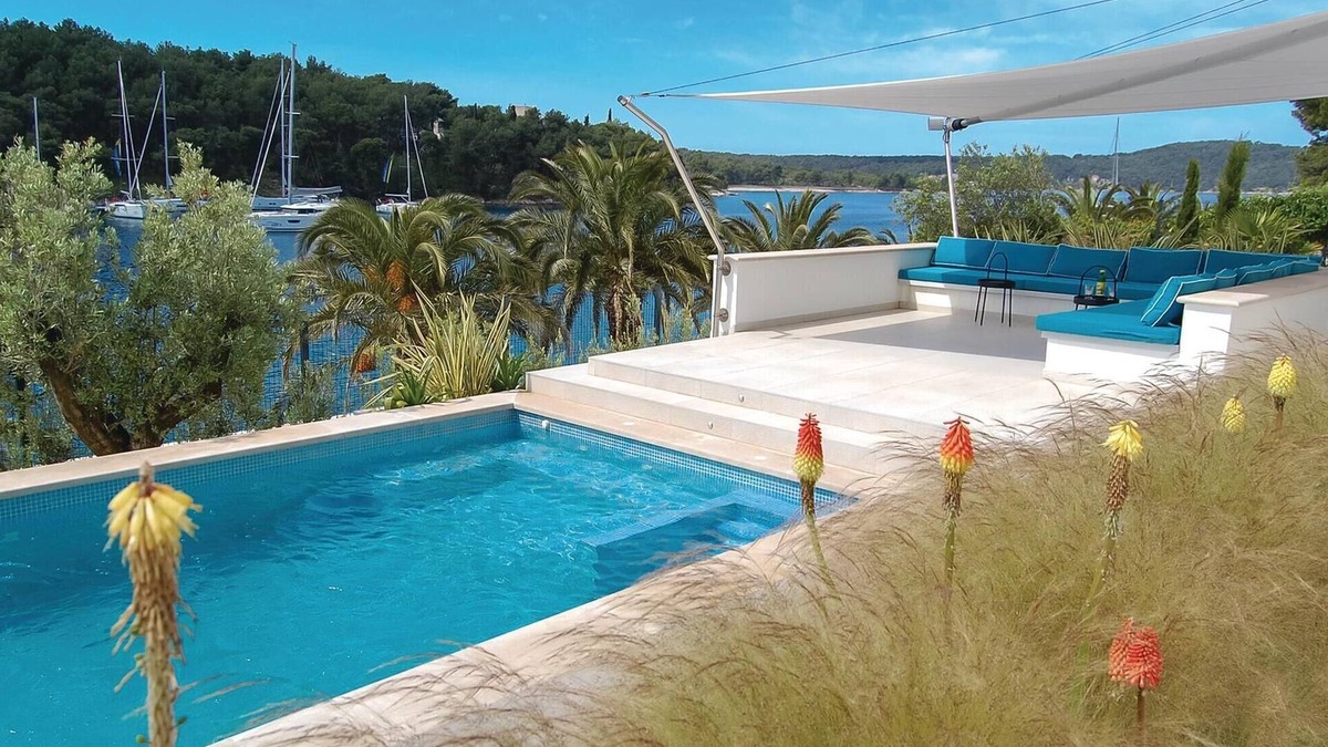 Cove Makarac (Milna) House | Cozy home in Milna with house sea view
