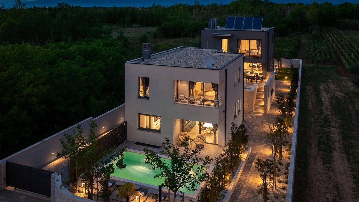 Privlaka House | Cozy home in Privlaka with sauna