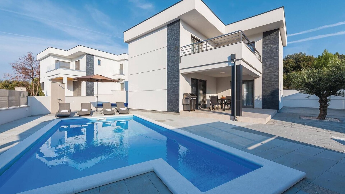 Razanj House | Cozy home in Razanj with WiFi