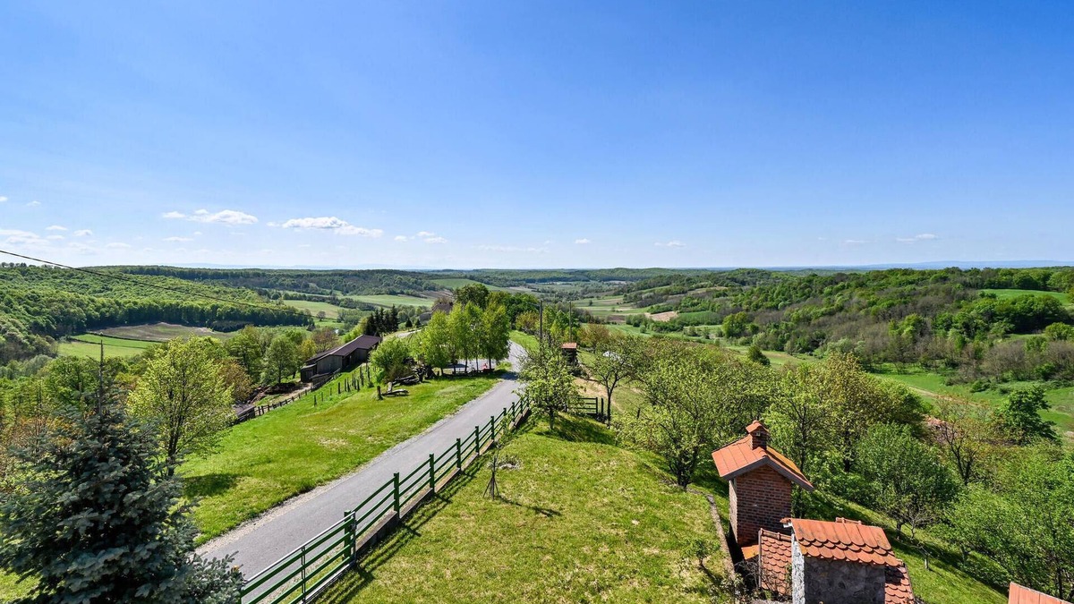 Velika Pisanica House | Cozy home in Ribnjacka with kitchen