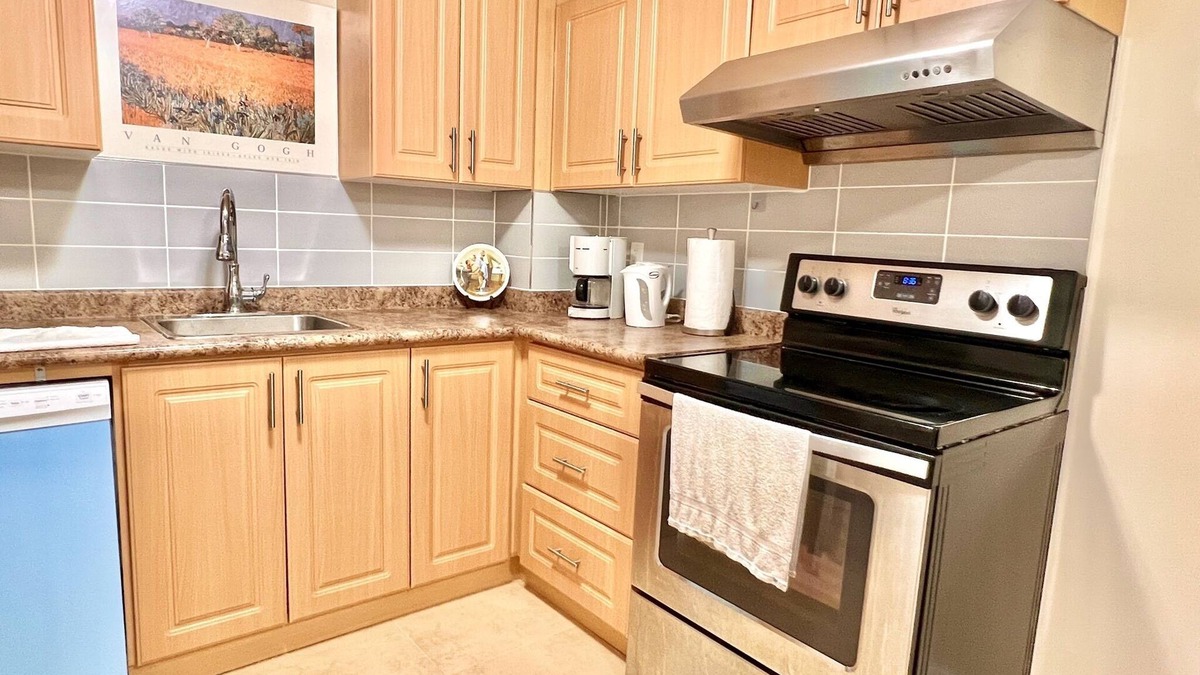 Richmond Hill House | Cozy Home in Richmond Hill with Free Parking