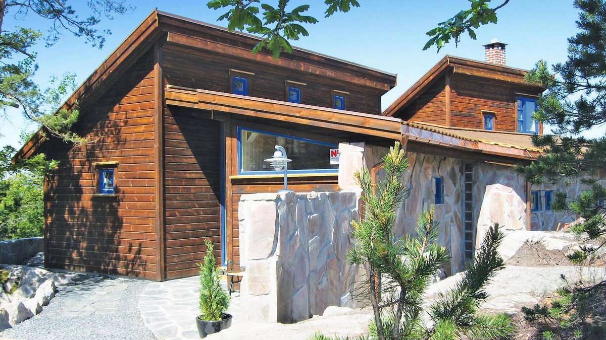 Risor House | Cozy home in Risør with sauna