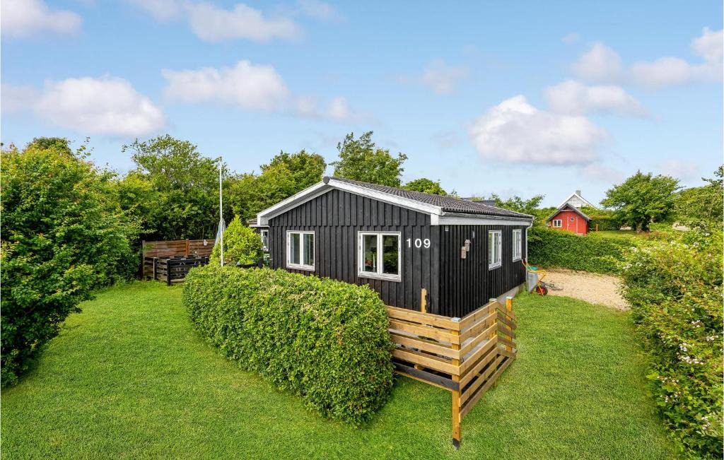 Floutrup House | Cozy Home In Roslev With Wifi
