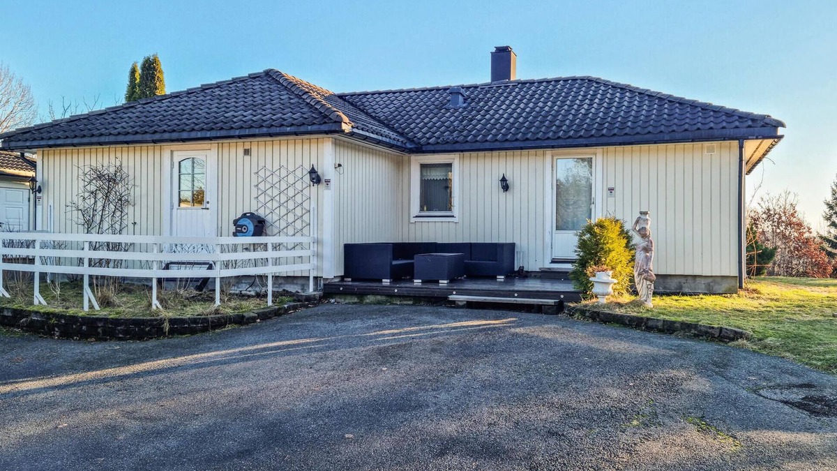 Arendal House | Cozy home in Saltrød with WiFi