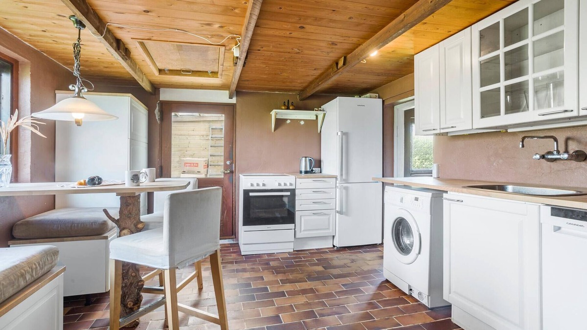 Sandved House | Cozy home in Sandved with WiFi