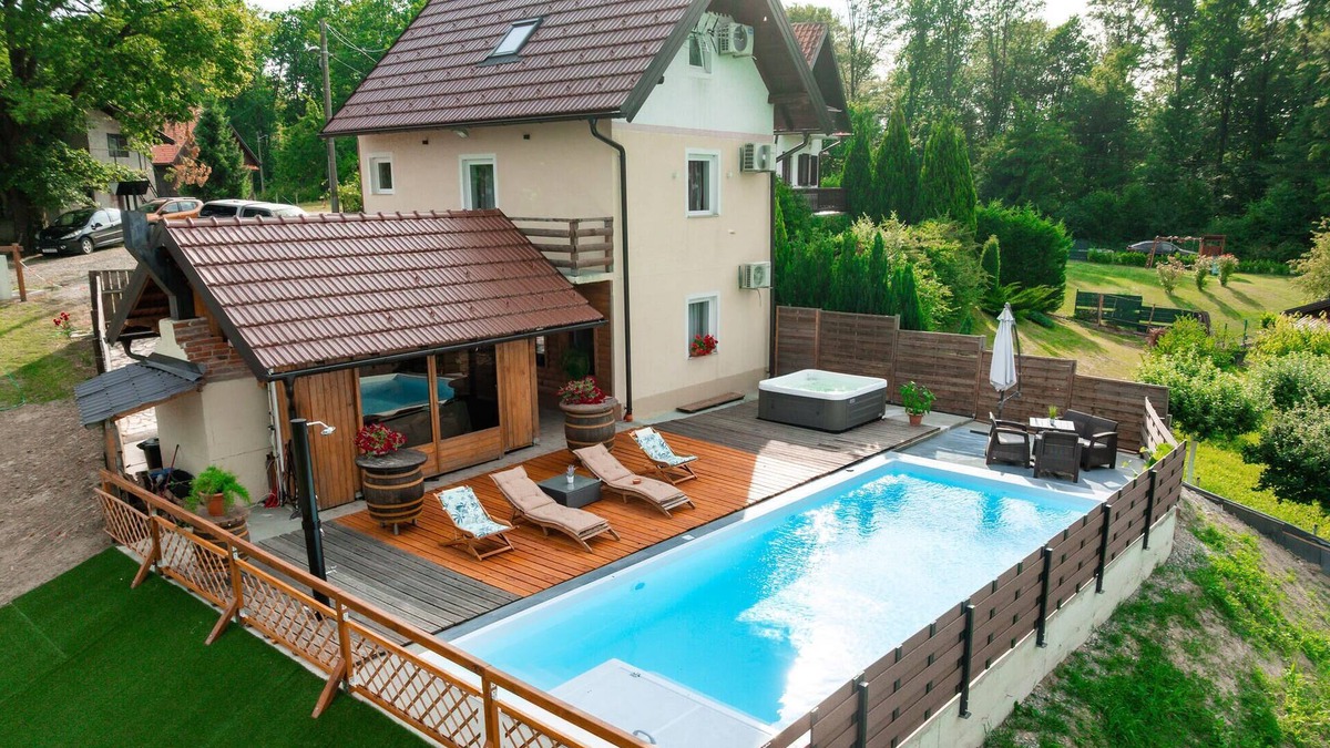Velika Gorica House | Cozy home in Siljakovina with sauna