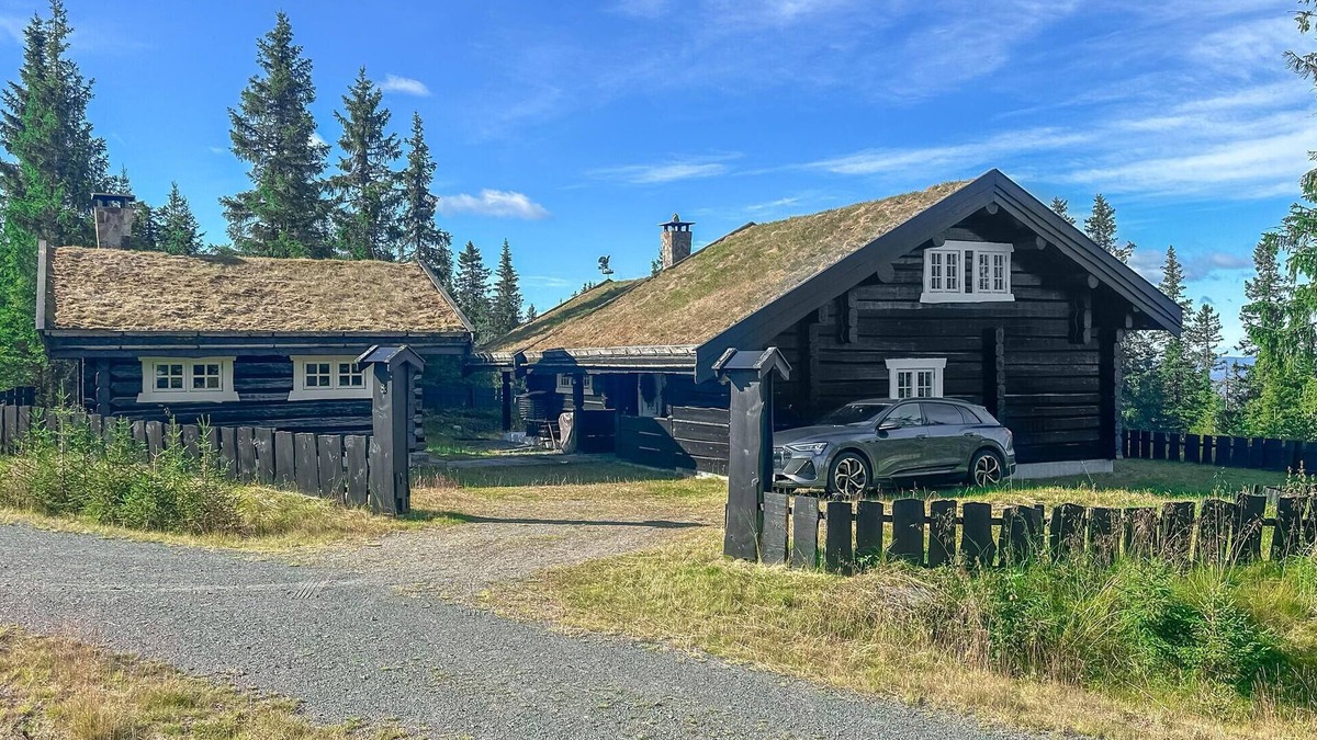 Lillehammer House | Cozy home in Sjusjøen with sauna