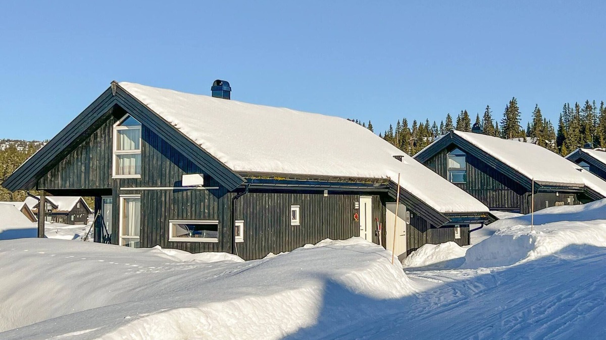 Sjusjoen House | Cozy home in Sjusjøen with sauna