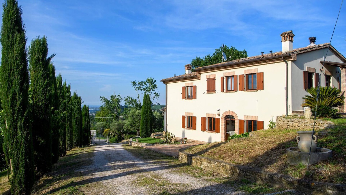 Rupoli House | Cozy home in Terre Roveresche with WiFi