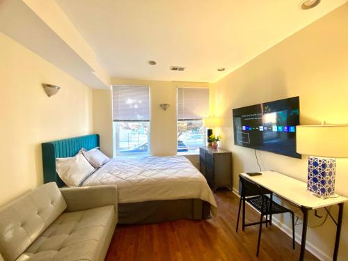 Hawthorne House | Cozy Home in the Heart of South Philly