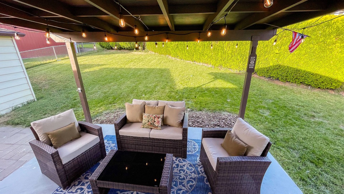 Terrace Heights House | Cozy Home In the Terrace Heights Country Club area. Pet Friendly