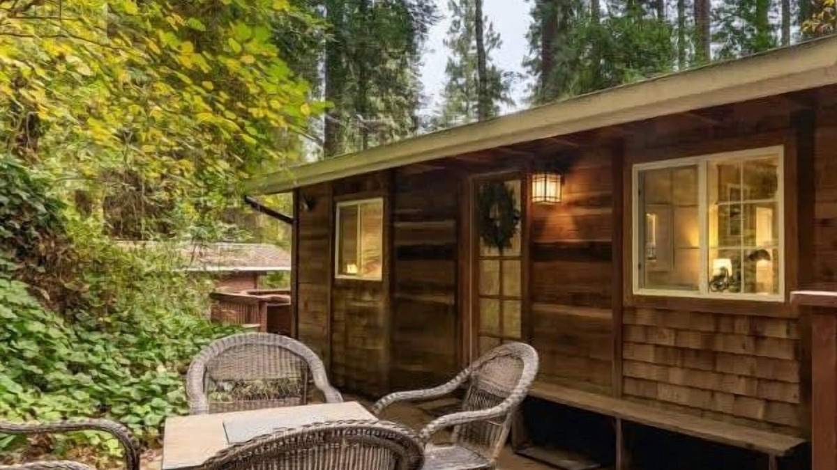 Brookdale House | Cozy Home - in the redwoods with hot tub!
