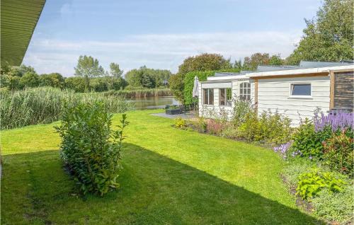 Tiendeveen House | Cozy Home In Tiendeveen With Wifi